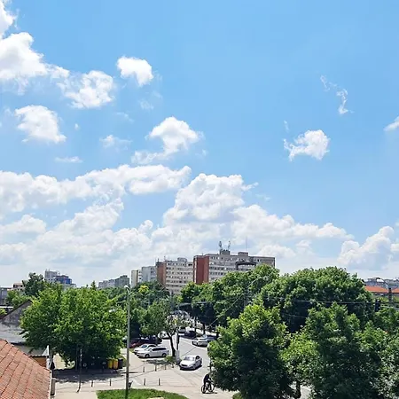 Esther Premium Apartment Near Iulius Mall, Free Private Parking, Self Check-In, Balcony, 아파트