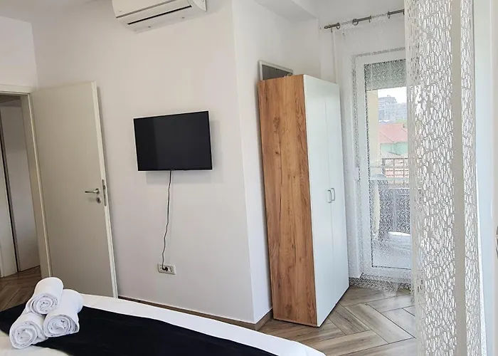Apartment Esther Premium Self Check-in, Balcony, Free Private Parking Timisoara