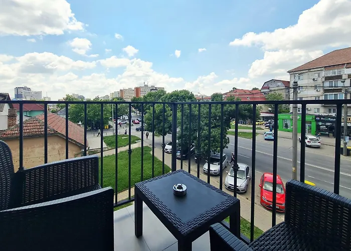 Esther Premium Self Check-in, Balcony, Free Private Parking Appartement