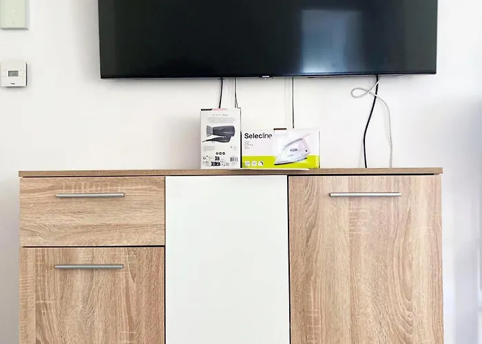 Esther Premium Self Check-in, Balcony, Free Private Parking